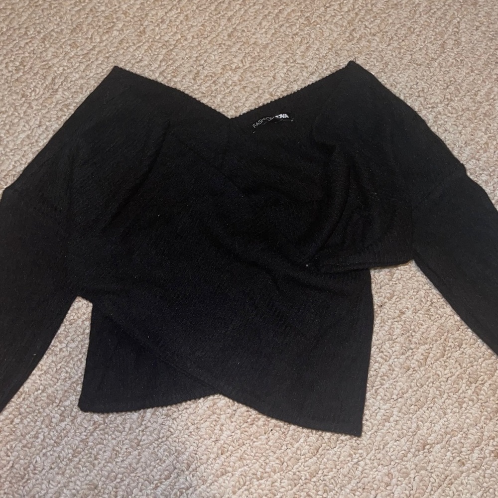 black fashion nova sweater